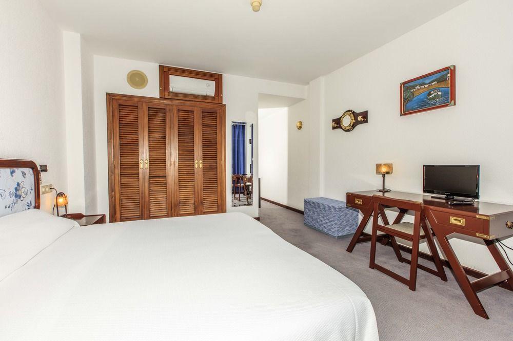 Anchorage Hotel อิบิซาทาวน์ ภายนอก รูปภาพ