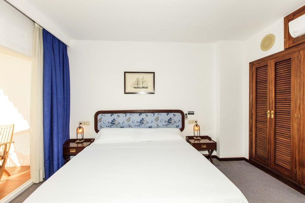 Anchorage Hotel อิบิซาทาวน์ ภายนอก รูปภาพ